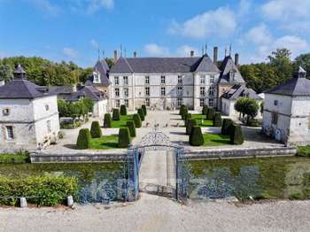 Maison 21 pièces 1535 m² · à Châlons-en-Champagne · 1 535 m² · 2 800 000 €
