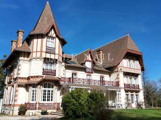 Demeure d'exception 19 pièces