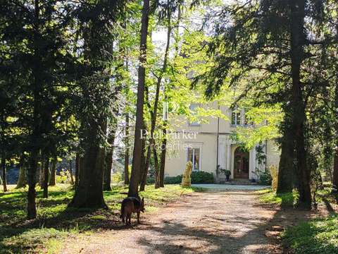 Demeure d'exception 22 pièces Jujurieux 01