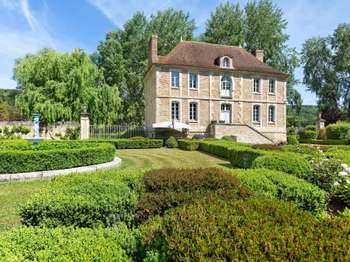 Maison 10 pièces 390 m² · à La Roche-Guyon · 390 m² · 2 350 000 €