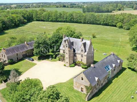 Demeure d'exception 6 pièces Laval 53