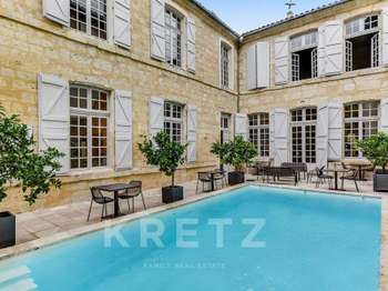 Maison 8 pièces 850 m² · à Lectoure · 850 m² · 1 830 000 €