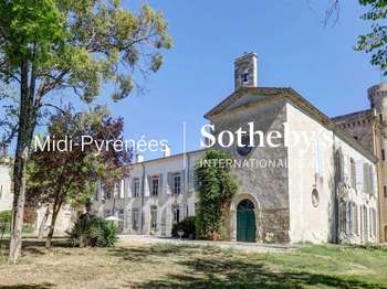 Maison 21 pièces 1432 m² · à Lectoure · 1 432 m² · 1 590 000 €