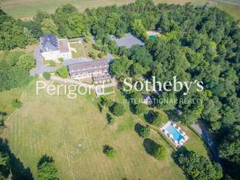 Vente Demeure d'exception 46 chambresMontignac