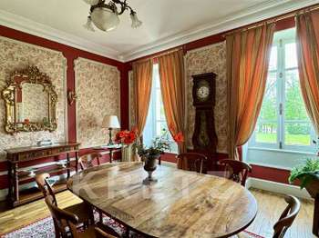 Maison 11 pièces 570 m² · à Montluçon · 570 m² · 1 850 000 €