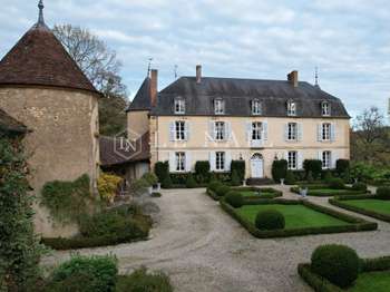Demeure d'exception 15 pièces Nevers 58