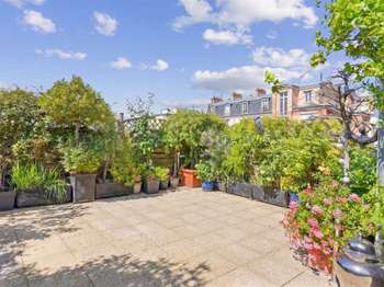 Maison 13 pièces 430 m² · à Paris 16e · 430 m² · 6 400 000 €
