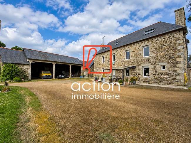 Maison 7 pièces 270 m² · à Saint-Clet · 270 m² · 499 000 €