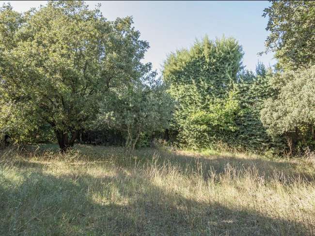 Maison 750 m² · à Saint-Marc-Jaumegarde · 750 m² · 500 000 €