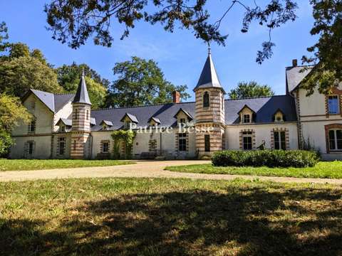 Demeure d'exception 18 pièces Segré-en-Anjou-Bleu 49