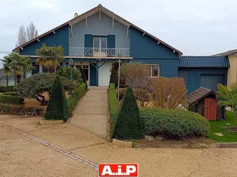 Demeure d'exception 10 pièces Sèvremont 85