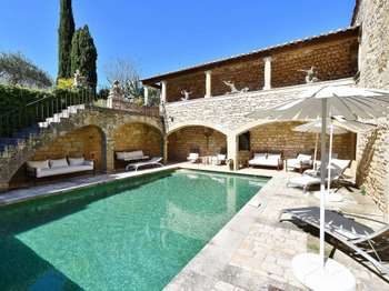 Maison 20 pièces 1368 m² · à Uzès · 1 368 m² · 4 725 000 €