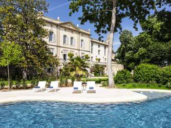 Maison 20 pièces 1729 m² · à Uzès · 1 729 m² · 7 900 000 €