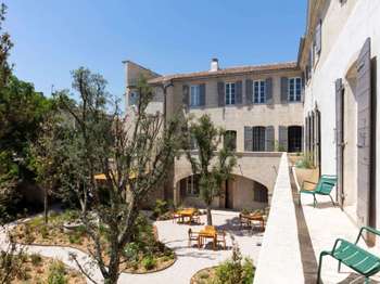 Vente Demeure d'exception 11 chambresVallabrègues