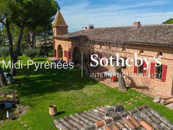 Maison 14 pièces 600 m² · à Verfeil · 600 m² · 1 650 000 €