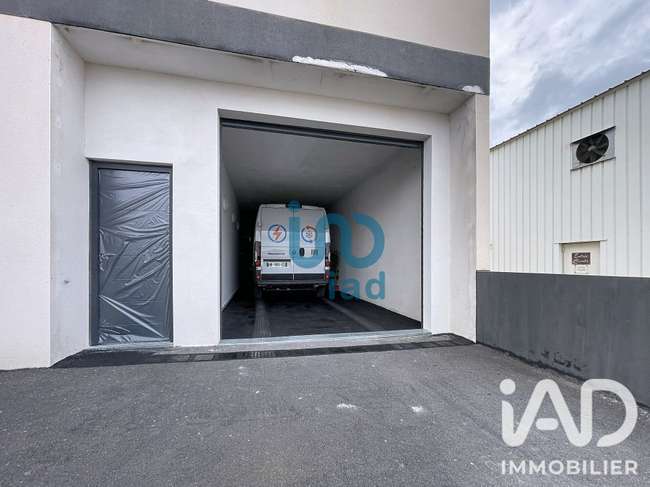Divers ventes Argeliers 11 · 195 m² · 165 600 €