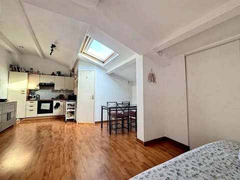 Divers ventes 8 pièces