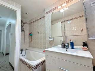 Divers ventes 8 pièces