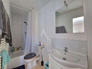 Divers ventes 8 pièces