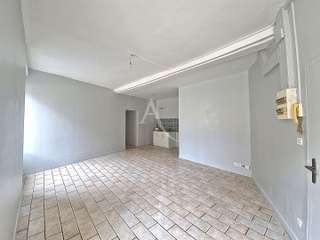 Divers ventes 8 pièces