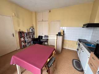 Divers ventes 7 pièces