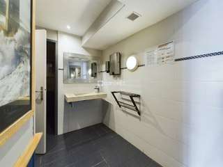 Divers ventes 8 pièces