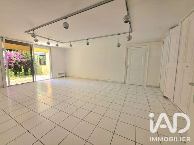 Divers ventes Fréjus 83 · 139 m² · 350 000 €