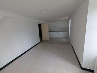 Divers ventes 8 pièces