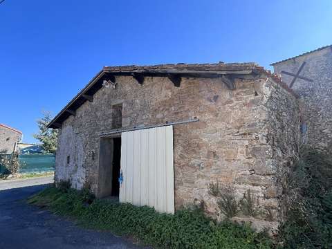 Divers ventes 1 pièce La Bruffière 85