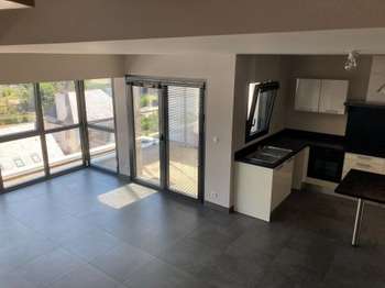 Divers ventes 4 pièces Divers ventes 4 pièces