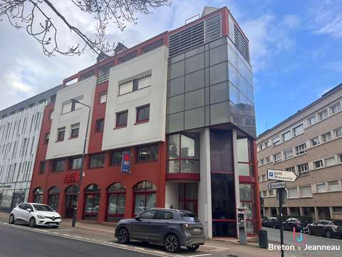Divers ventes 13 pièces Laval 53