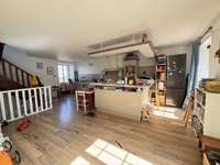 Divers ventes 9 pièces Divers ventes 9 pièces