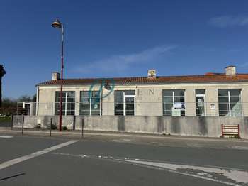 Divers ventes 4 pièces Liré 49