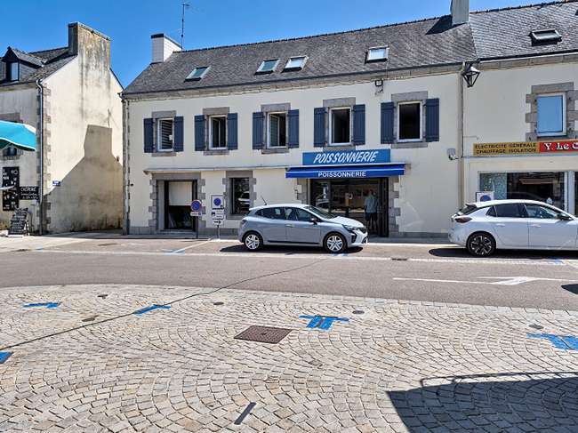 10 pièces 200 m² · à Névez · 200 m² · 473 000 €