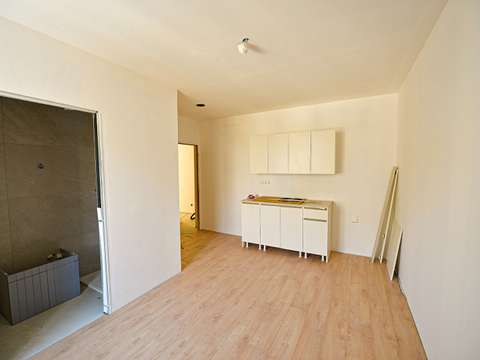 Divers ventes 8 pièces