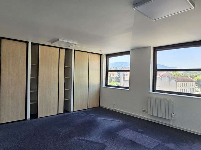 Divers ventes Saint-Chamond 42 · 77 m² · 105 000 €