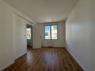 Divers ventes 4 pièces