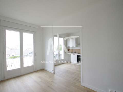 Divers ventes 4 pièces