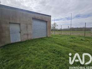 Vente Garage et parking 89 m&sup2;Balan
