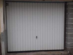Vente Garage et parking 125 m&sup2;Baugé