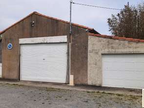 Vente Garage et parking 176 m&sup2;Brains