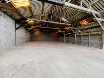 Vente Garage et parking 406 m&sup2;Chalonnes-sur-Loire