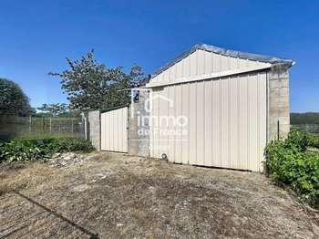 Vente Garage et parking 70 m&sup2;Évron