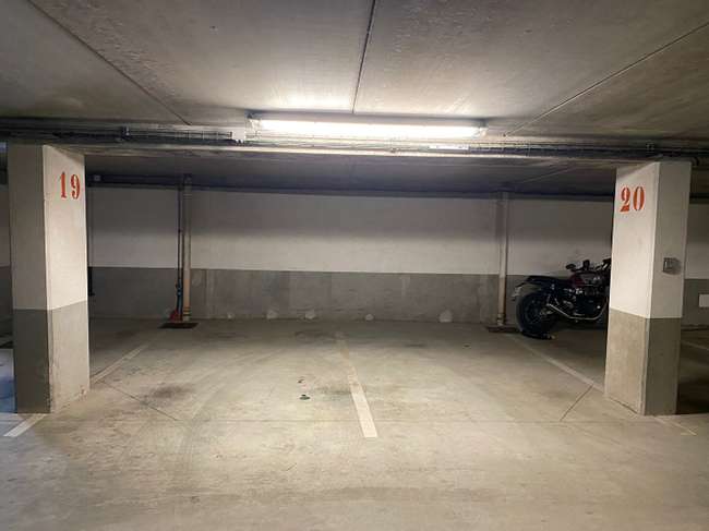 Vente garage et parking Laval 53 · 36 000 €