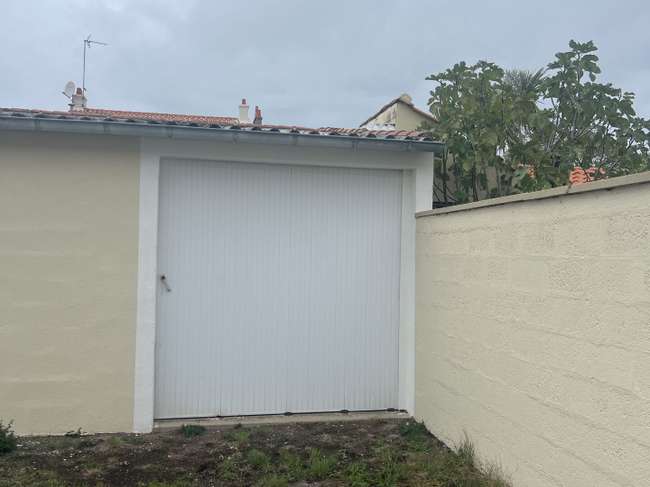 Parking 14 m² · aux Sables-d'Olonne · 14 m² · 45 000 €