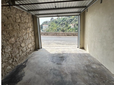 Vente garage et parking Menton 06