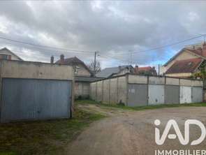 Vente Garage et parking 300 m&sup2;Montargis
