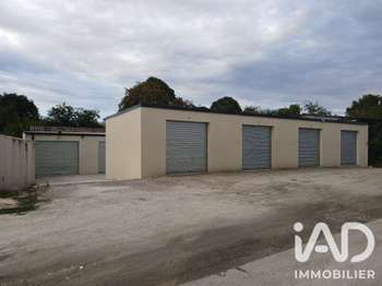 Vente Garage et parking 373 m&sup2;Podensac