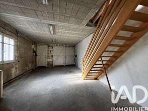 Vente Garage et parking 70 m&sup2;Pons