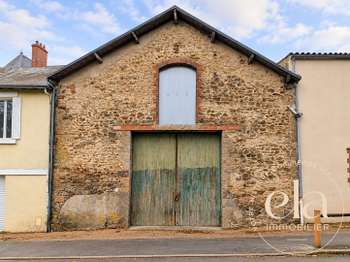 Vente Garage et parking 200 m&sup2;Pouzauges